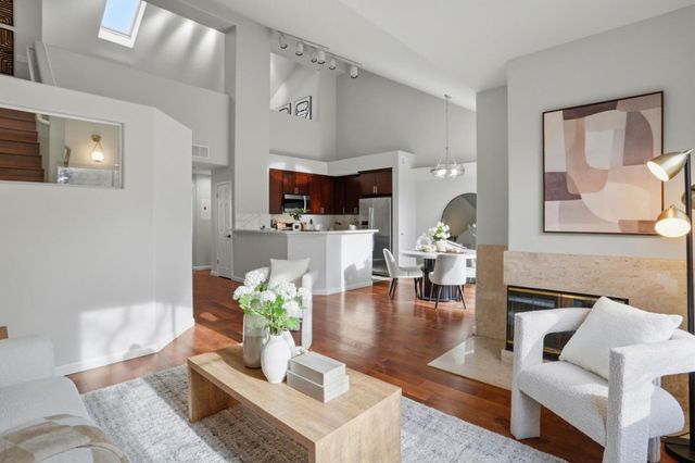 455 Navaro Way 203, San Jose, CA 95134