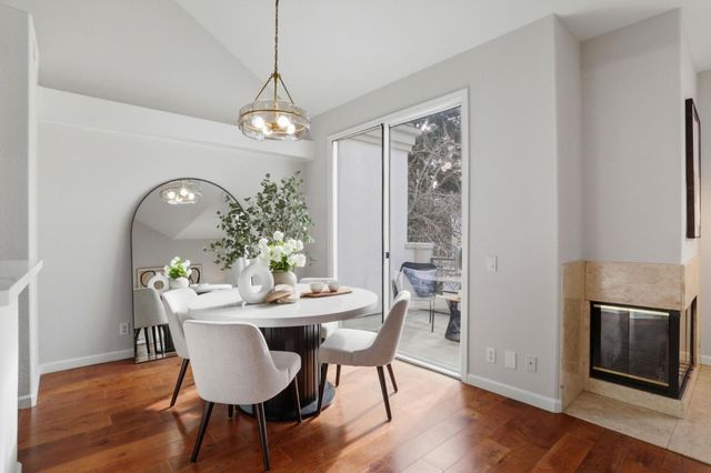 455 Navaro Way 203, San Jose, CA 95134