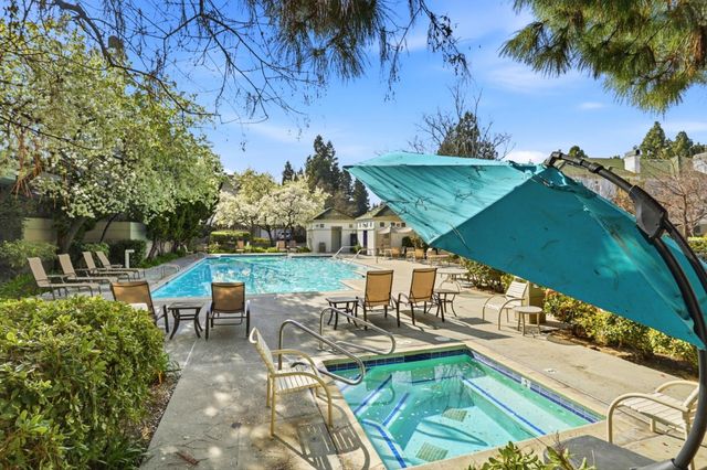 455 Navaro Way 203, San Jose, CA 95134