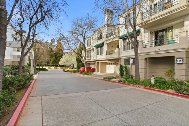 455 Navaro Way 203, San Jose, CA 95134