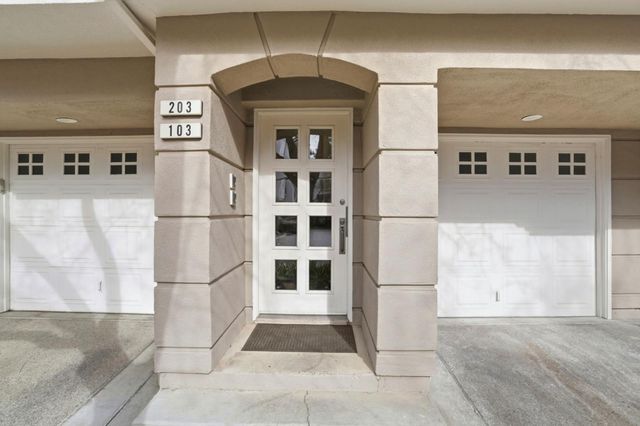 455 Navaro Way 203, San Jose, CA 95134