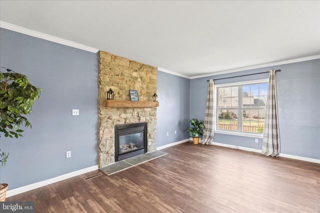 3296 RAINTREE RD, York, PA 17404