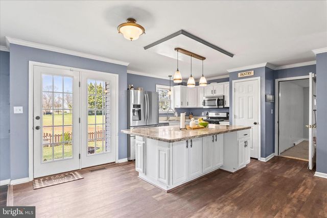 3296 RAINTREE RD, York, PA 17404