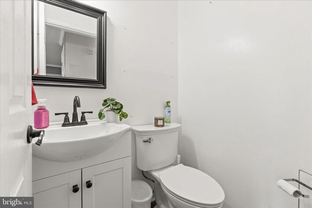 3296 RAINTREE RD, York, PA 17404