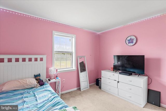 3296 RAINTREE RD, York, PA 17404