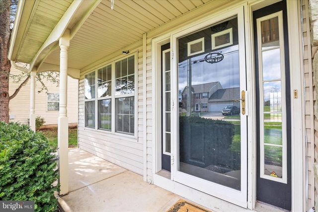 3296 RAINTREE RD, York, PA 17404