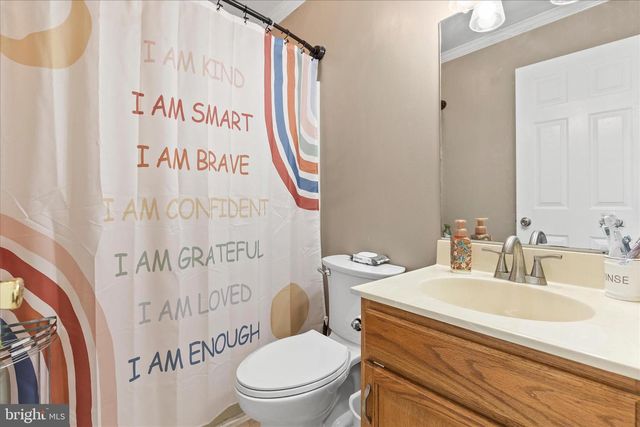 3296 RAINTREE RD, York, PA 17404