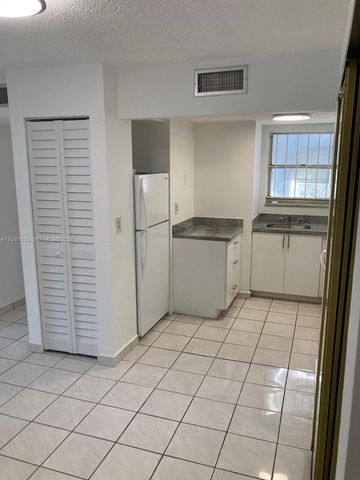 210 Fontainebleau Boulevard 306, Miami, FL 33172