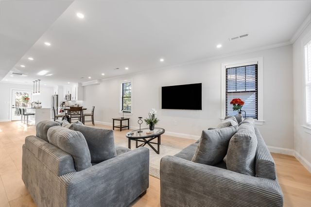 32 Perthshire 2, Boston, MA 02135