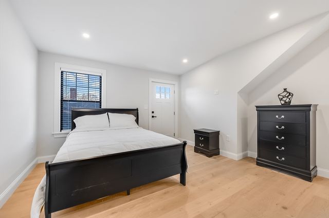32 Perthshire 2, Boston, MA 02135