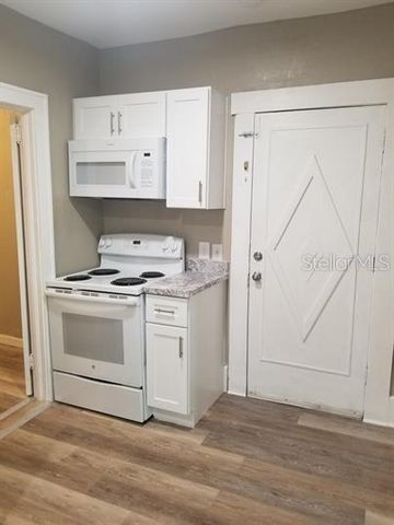 318 E TARPON AVENUE 5, Tarpon Springs, FL 34689