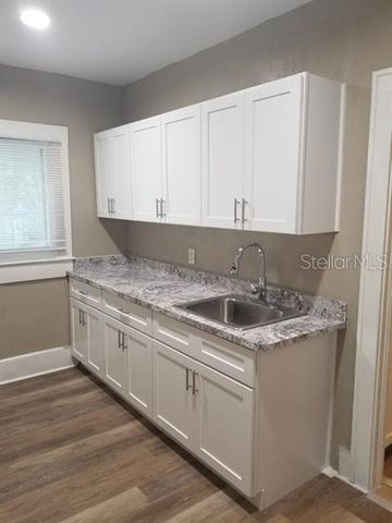 318 E TARPON AVENUE 5, Tarpon Springs, FL 34689