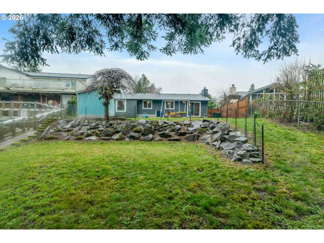 1318 Se BEAVER CREEK Ln, Troutdale, OR 97060