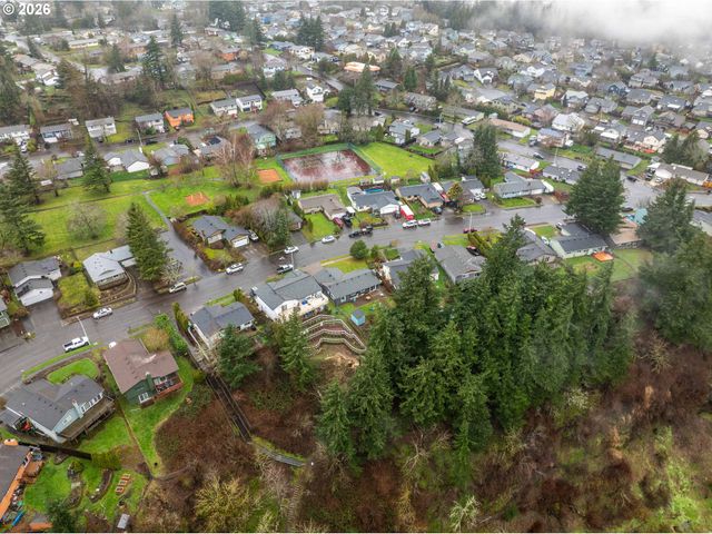 1318 Se BEAVER CREEK Ln, Troutdale, OR 97060