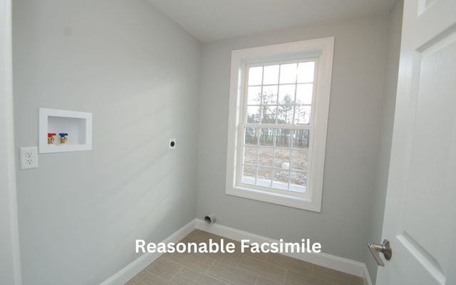 98 Lantern Drive, Sandown, NH 03873