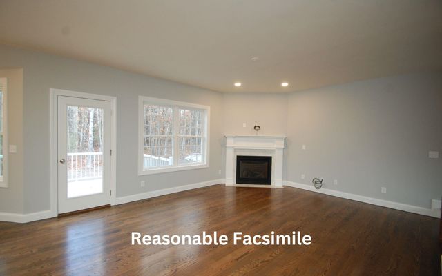 98 Lantern Drive, Sandown, NH 03873