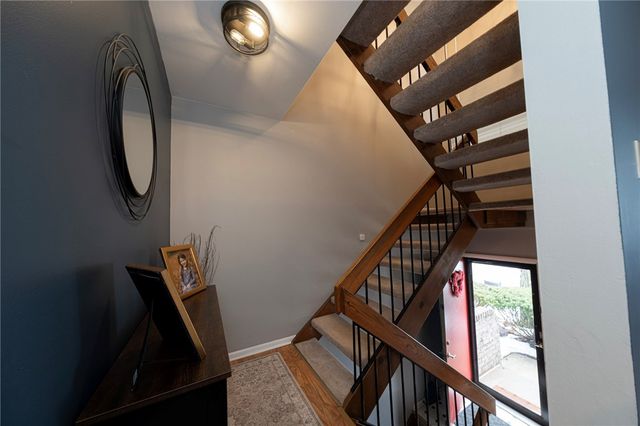 184 Birch Ct, Ross Twp, PA 15237