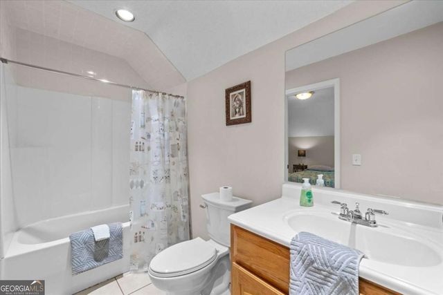 224 Shadowood Drive SE, Calhoun, GA 30701