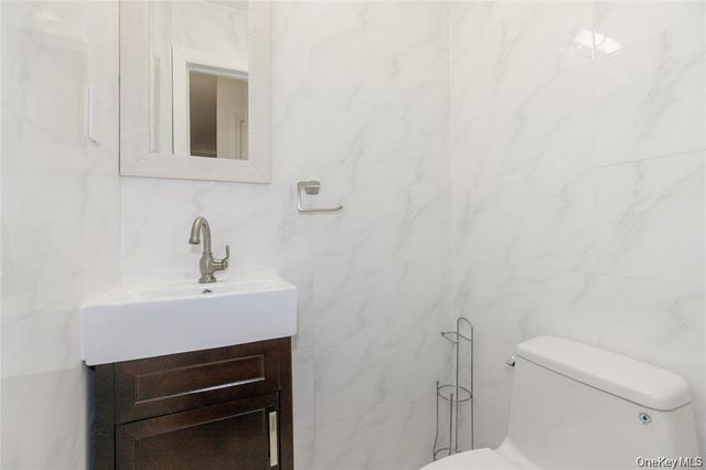 43 ELM Street, Great Neck, NY 11021