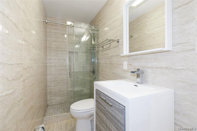 43 ELM Street, Great Neck, NY 11021