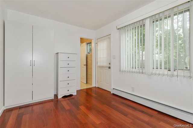 43 ELM Street, Great Neck, NY 11021