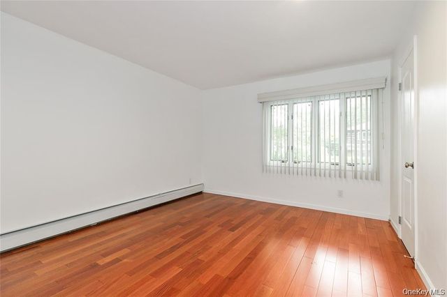 43 ELM Street, Great Neck, NY 11021