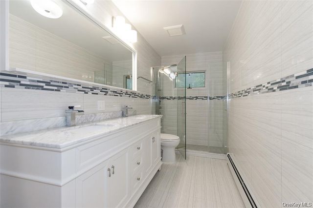 43 ELM Street, Great Neck, NY 11021