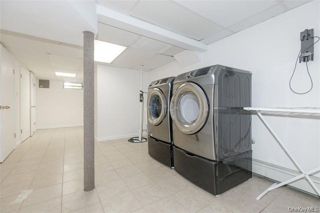 43 ELM Street, Great Neck, NY 11021