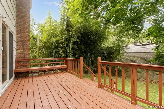 43 ELM Street, Great Neck, NY 11021