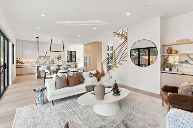 548 6th Avenue, Menlo Park, CA 94025