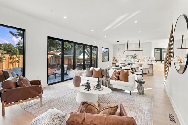 548 6th Avenue, Menlo Park, CA 94025