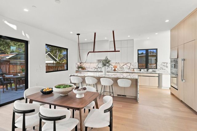 548 6th Avenue, Menlo Park, CA 94025