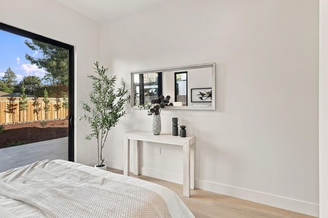 548 6th Avenue, Menlo Park, CA 94025