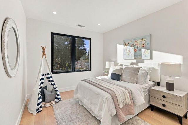548 6th Avenue, Menlo Park, CA 94025