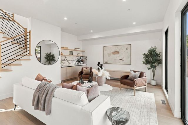 548 6th Avenue, Menlo Park, CA 94025