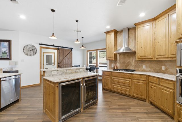 160 Falcon Drive, Weatherford, TX 76088