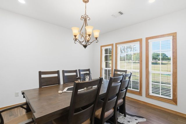 160 Falcon Drive, Weatherford, TX 76088