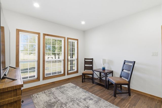 160 Falcon Drive, Weatherford, TX 76088