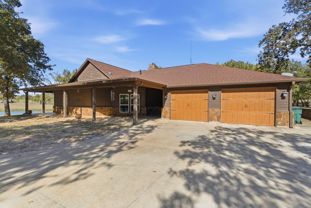 160 Falcon Drive, Weatherford, TX 76088