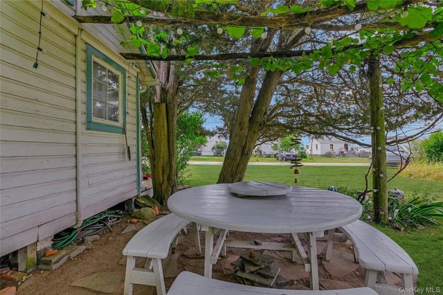 31 Sage Boulevard 31, Greenport, NY 11944