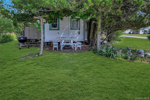 31 Sage Boulevard 31, Greenport, NY 11944