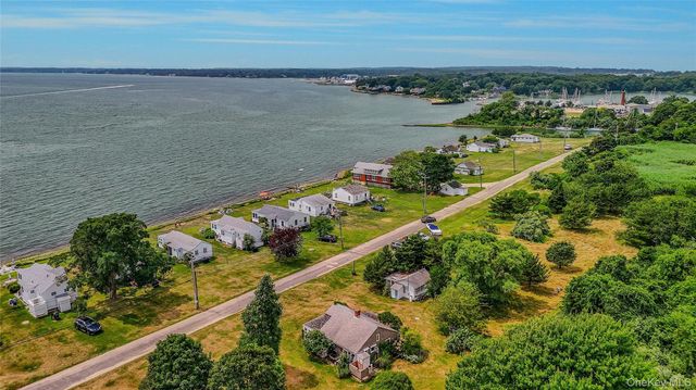 31 Sage Boulevard 31, Greenport, NY 11944