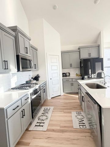 2817 Riverview Road, Celina, TX 75009