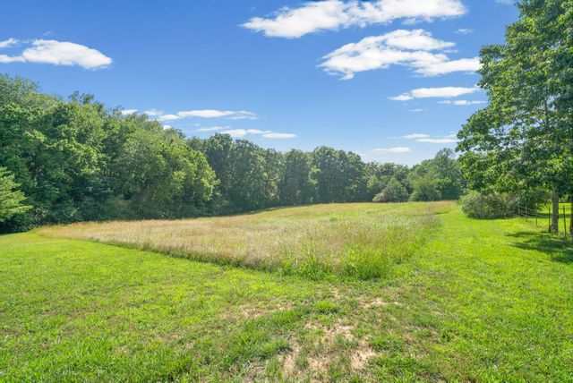 4940 Marion Rd, Cunningham, TN 37052