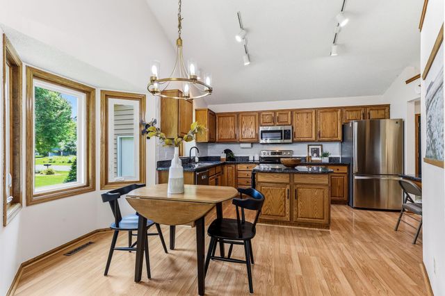1447 Cutters Lane, Eagan, MN 55122