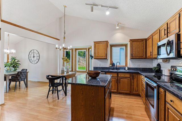 1447 Cutters Lane, Eagan, MN 55122