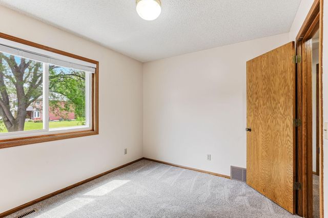 1447 Cutters Lane, Eagan, MN 55122