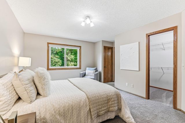 1447 Cutters Lane, Eagan, MN 55122