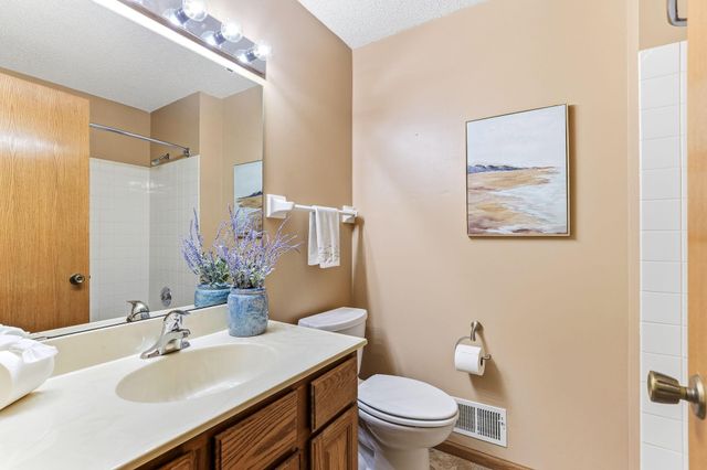 1447 Cutters Lane, Eagan, MN 55122