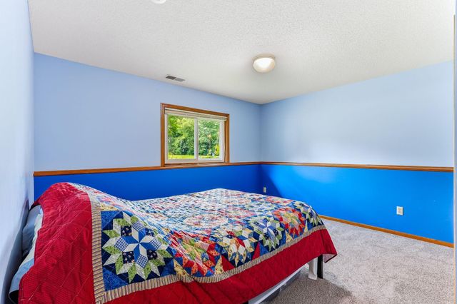 1447 Cutters Lane, Eagan, MN 55122